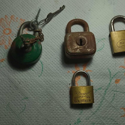 Antique padlocks used, pack of 3 or 4, 1940-1950