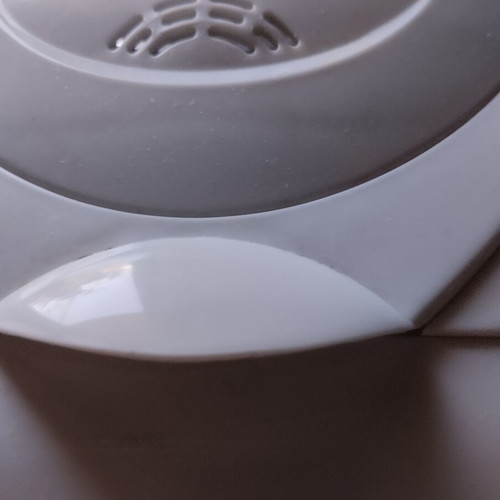 Bread Maker like new, kneads and bakes in three hours