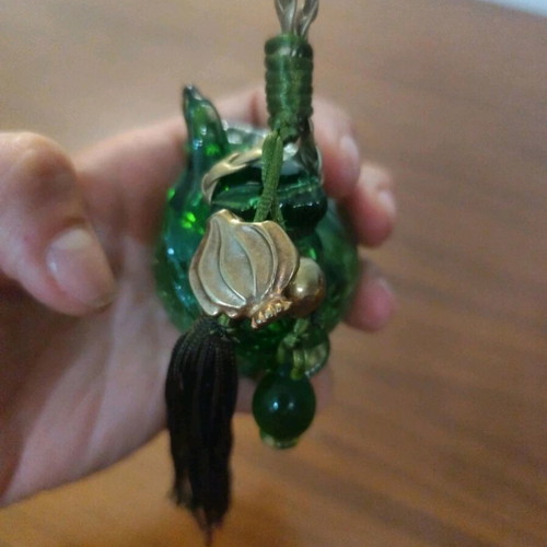 Glass Gouri Pomegranate like new