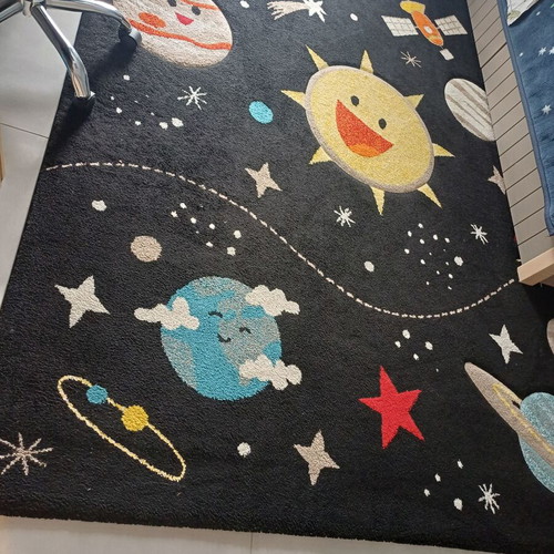 Diamond children's rug 200cmx250cm like new