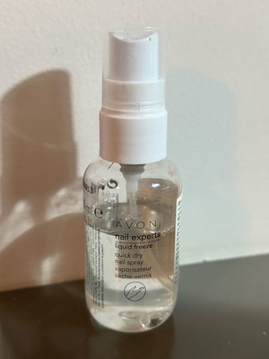 Spray for manicure drying Avon like new