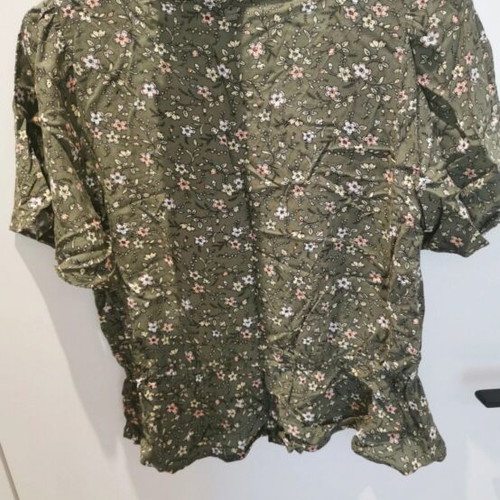 Attrattivo short-sleeve blouse medium green like new