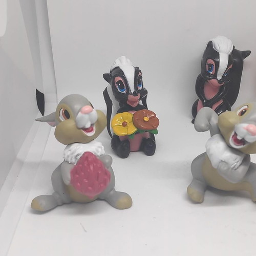 Bambi Disney figure set like new, 7 pieces