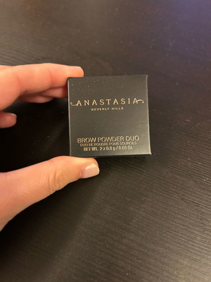 Anastasia Beverly Hills Brow Powder Duo new eyebrow powder