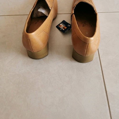 Caprice leather anatomical shoes new, size 39-40.5, beige, 2 pairs