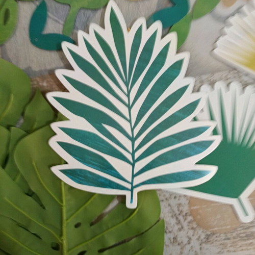 Tropical leaves new, 9 paper and 4 plastic pieces