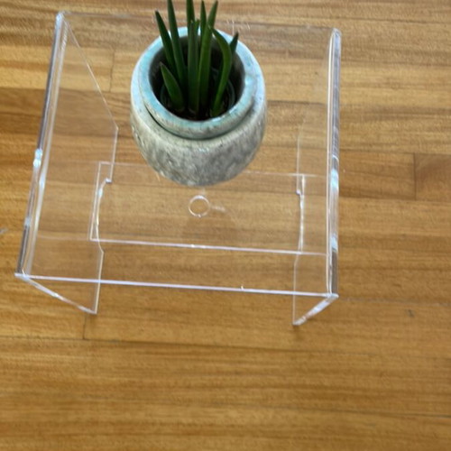Plexi Glass Coffee Table used, versatile and easy to clean