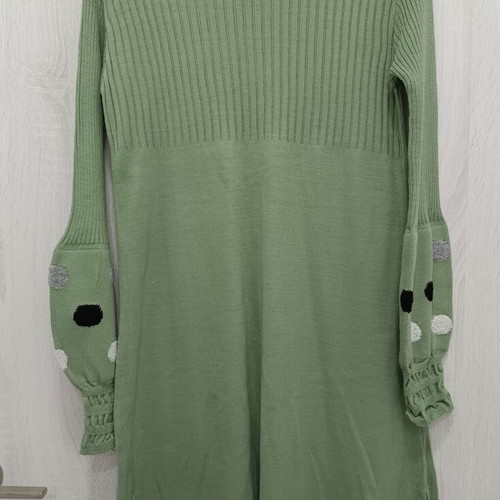 Knitted dress with unique sleeve, green, size M