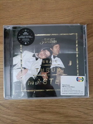 We Are Scientists Brain Trust Mastery CD μεταχειρισμένο, με σπάσιμο στη θήκη