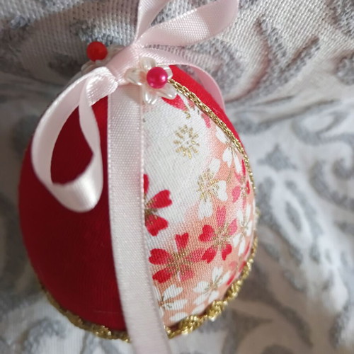 Set of 3 decorative Easter eggs 8 cm, like new, red