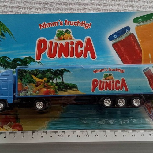 H0 Truck Trailers new, pack of 3, Punica by PepsiCo advertising