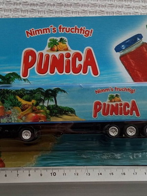 H0 Тирове нови, комплект от 3, реклама Punica от PepsiCo