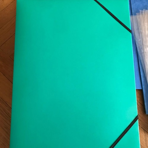 Plastic bag, thick plastic folders, cardboard folders and slides like new