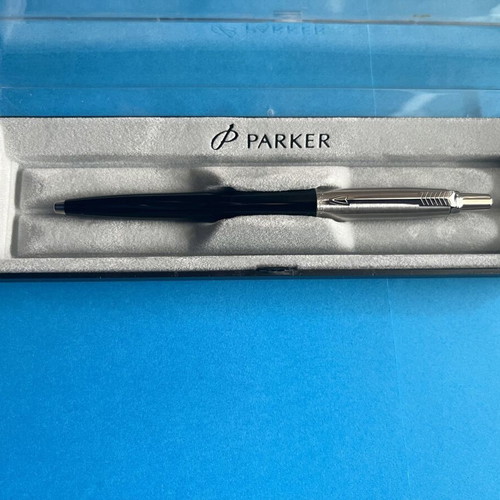 Στιλό Parker καινούργιο με τη συσκευασία του