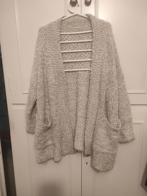 Cardigan one size used bouclé