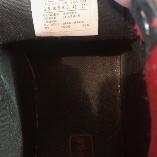 Converse All Star leather boots like new, size 42, black and red