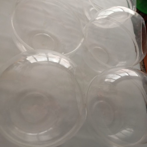 Pressed transparent acrylic bowls like new, pack of 5