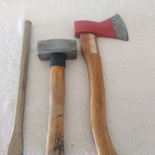 Hand tools used: chisel, axe, hammer