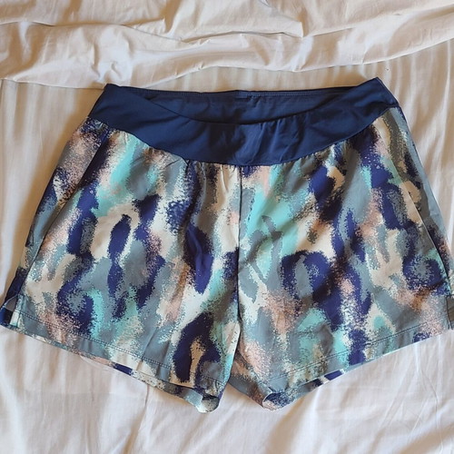 Sports shorts Crivit size M multi-colored like new
