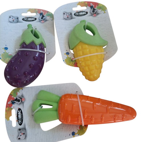 Set of 3 vegetable squeaky dog toys