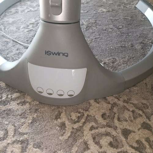 Electric bouncer like new with remote control and mosquito net