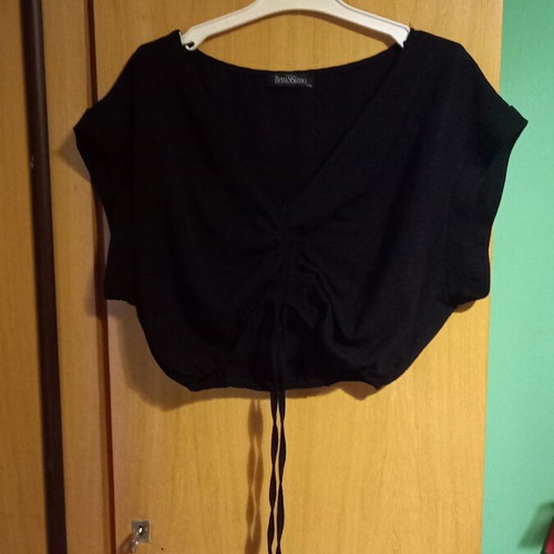 Benissimo crop top black L/XL like new