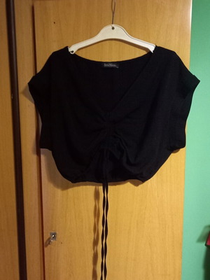 Benissimo crop top black L/XL like new