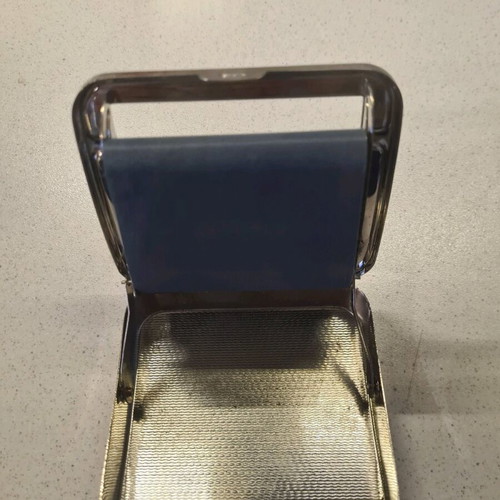 Zig Zag metal rolling tobacco case like new with 4 packs of Swan filters