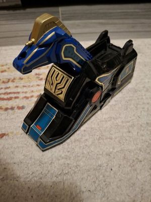 Power Rangers Wild Force Blue Shark Zord like new