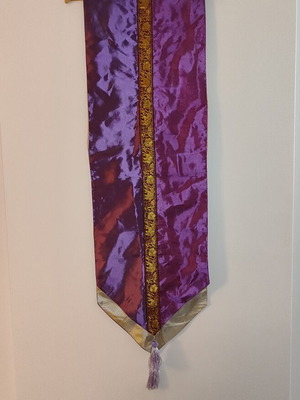 Double-Sided Boho Table Runner 2m x 33cm like new, purple and silver gold