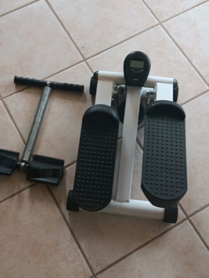 Step and tool for abs and arms like new