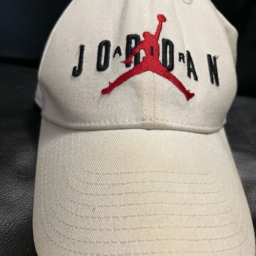 Jordan hat used, size M/L