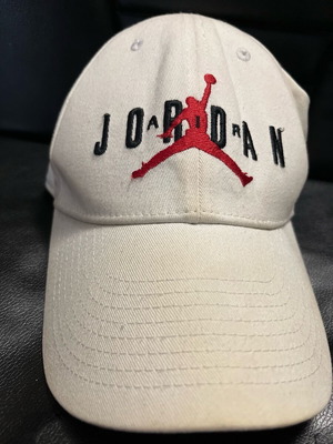 Jordan καπέλο μεταχειρισμένο, μέγεθος M/L