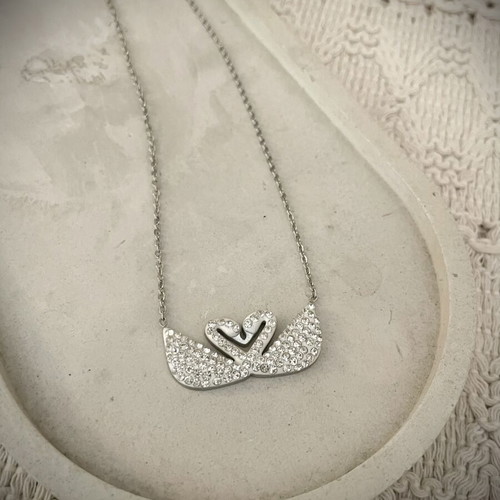 Swan Pendant necklace new, stainless steel, white and silver