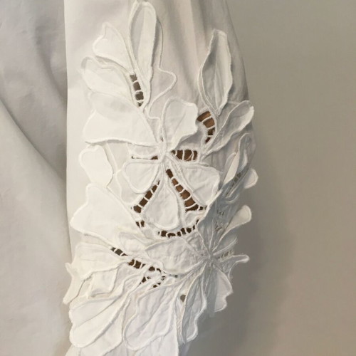 Forte Forte En Fleur shirt used, white cotton poplin with floral embroidery