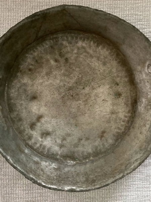 Copper cookware used with iron handles very old