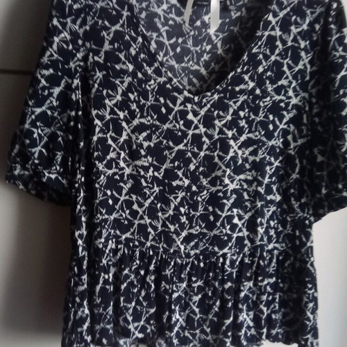 Vero Moda Blue Blouse like new, size M