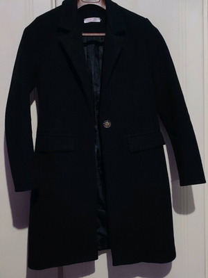 Black coat used, size M, with button and pockets
