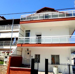 ΠΩΛΕΙΤΑΙ ΟΙΚΟΠΕΔΟ 225 Τ.Μ. ΣΤΗΝ ΛΕΠΤΟΚΑΡΥΑ ΠΙΕΡΙΑΣ ,ΕΝΤΟΣ ΤΟΥ ΟΠΟΙΟΥ ΕΙΝΑΙ ΧΤΙΣΜΕΝΟ ΕΝΑ ΤΡΙΩΡΟΦΟ ΚΑΙ ΜΙΑ ΑΝΕΞΑΡΤΗΤΗ ΜΟΝΟΚΑΤΟΙΚΙΑ