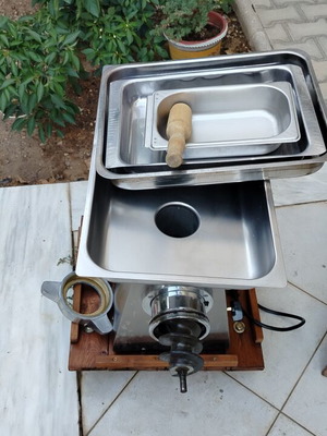 Meat grinder, three-phase power