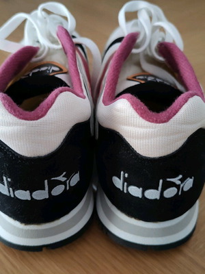 Vintage αθλητικά παπούτσια Diadora Pulse νούμερο 44 καινούργια, πολύχρωμα