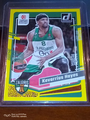 2023-24 panini donruss euroleague Kevarrius Hayes Yelow Parallel