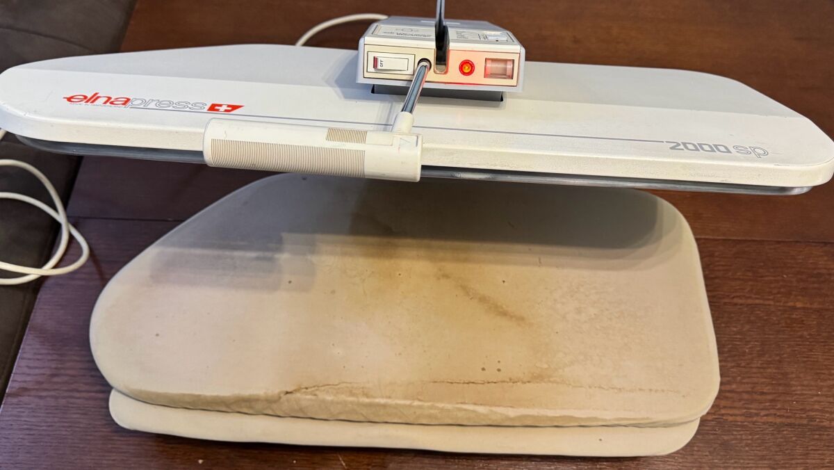 Elna Press 2000sp ironing press used - € 120,00 - Vendora.cy