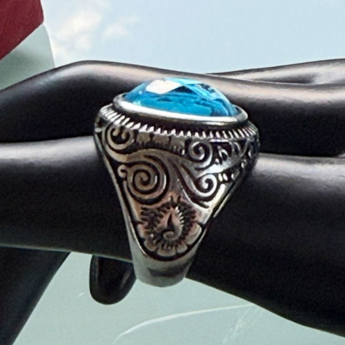 Ring made of stainless steel 316L with blue cubic zirconia used