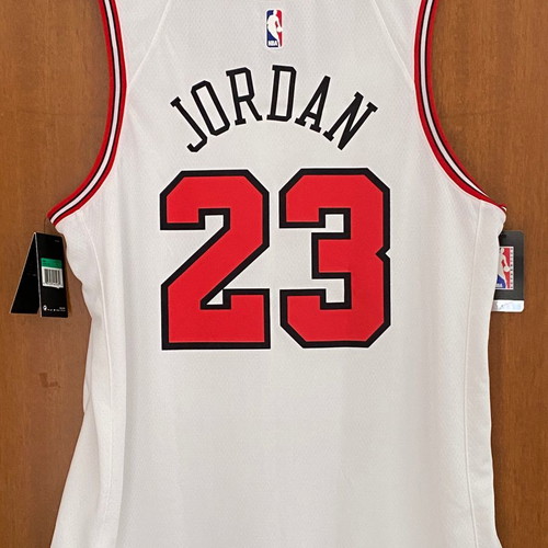 Jersey - Michael Jordan Chicago Bulls NBA Nike Jersey White Size XL Collectible