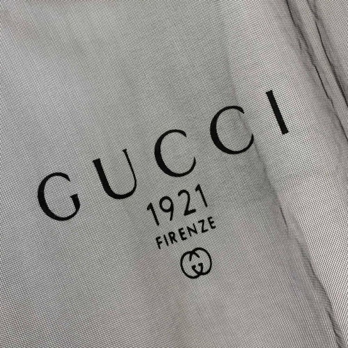 T-Shirt 1921 Firenze Gucci medium, like new, white and grey