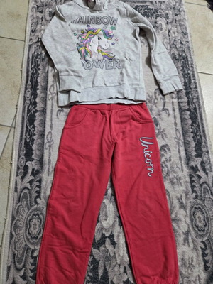 Σετ για κορίτσια 4-6 χρονών σαν καινούργιο, γκρι και κόκκινο