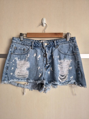 Denim σορτς Stradivarius μεταχειρισμένο, μέγεθος EU 40, μπλε