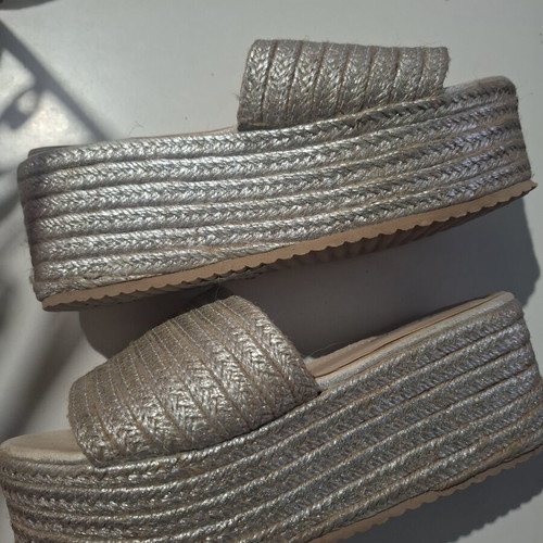 Platform shoes size 39 silver, like new, brand mat