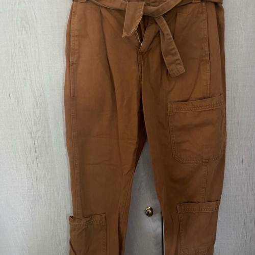 Pull & Bear brown cargo pants like new with pockets